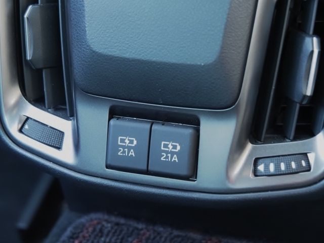 TOYOTA CROWN SEDAN HYBRID 2021 Image 31