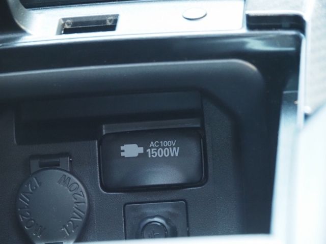 TOYOTA CROWN SEDAN HYBRID 2021 Image 31