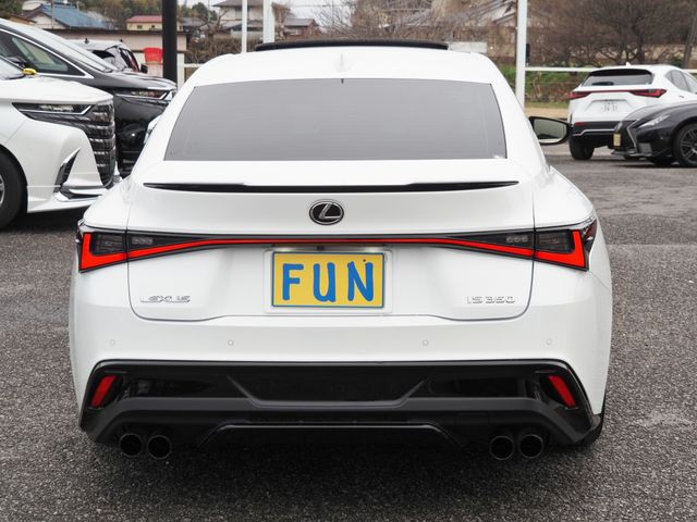 TOYOTA LEXUS IS350 2021 Image 31