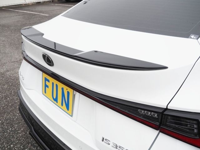 TOYOTA LEXUS IS350 2021 Image 31