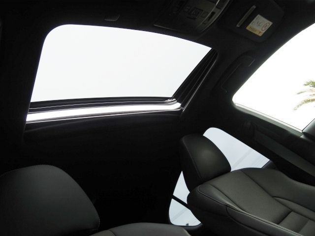 TOYOTA LEXUS IS350 2021 Image 31