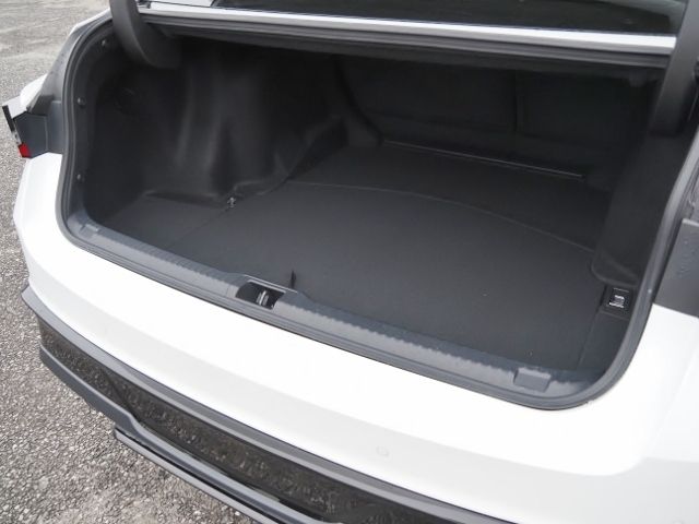 TOYOTA LEXUS IS350 2021 Image 31