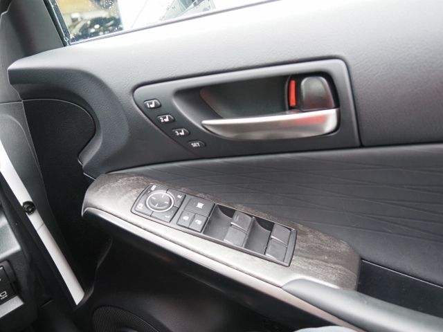 TOYOTA LEXUS IS350 2021 Image 31