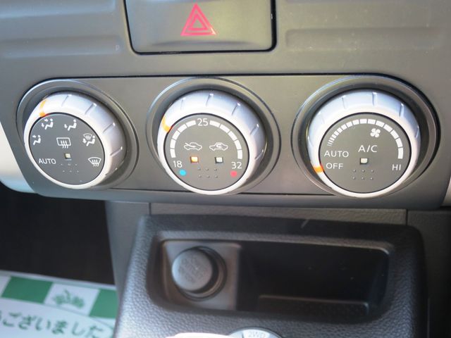 NISSAN X-TRAIL 4WD 2013 Image 31