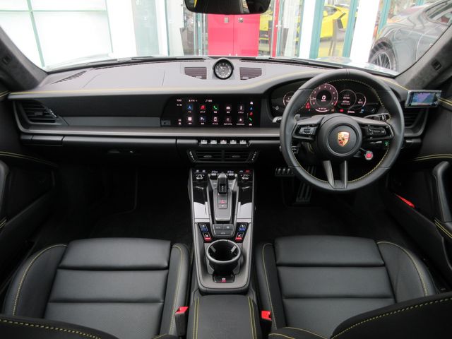 PORSCHE 911 2025 Image 31