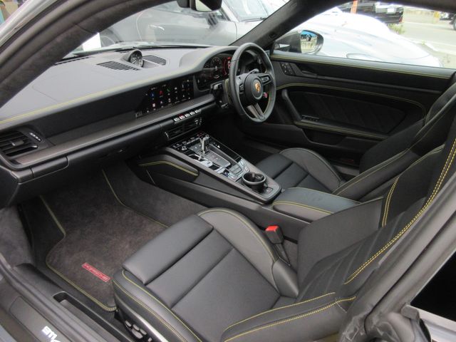 PORSCHE 911 2025 Image 31