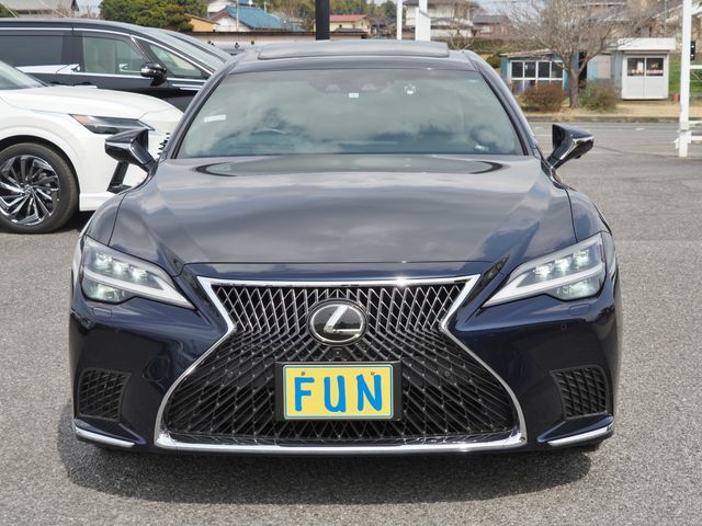 TOYOTA LEXUS LS500 4WD 2023 Image 31