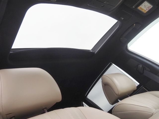 TOYOTA LEXUS LS500 4WD 2023 Image 31