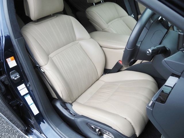 TOYOTA LEXUS LS500 4WD 2023 Image 31