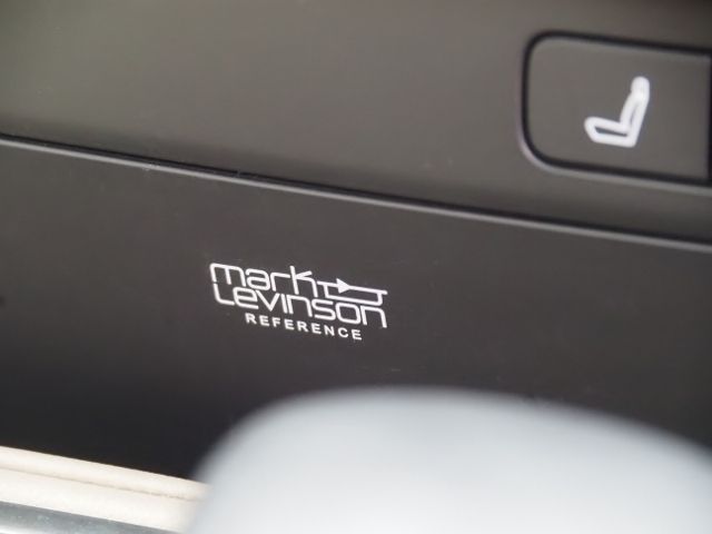 TOYOTA LEXUS LS500 4WD 2023 Image 31