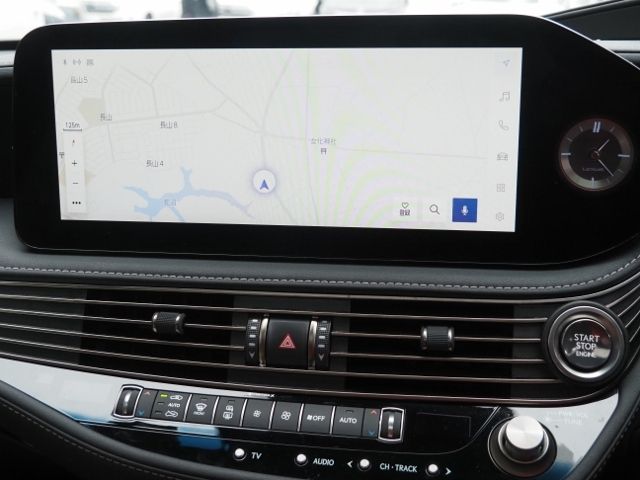 TOYOTA LEXUS LS500 4WD 2023 Image 31