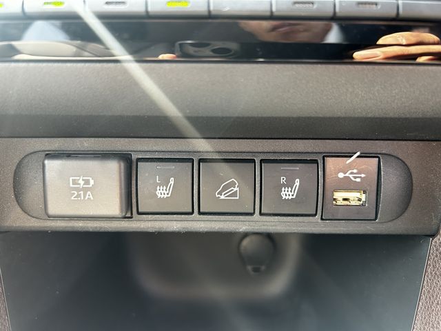 TOYOTA YARIS CROSS HYBRID 2021 Image 31