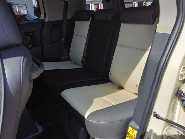 TOYOTA FJ CRUISER 4WD 2018 Image 31