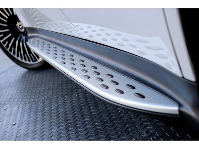 MERCEDES BENZ EQC 2022 Image 31