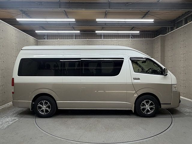 TOYOTA HIACE WAGON 2017 Image 31