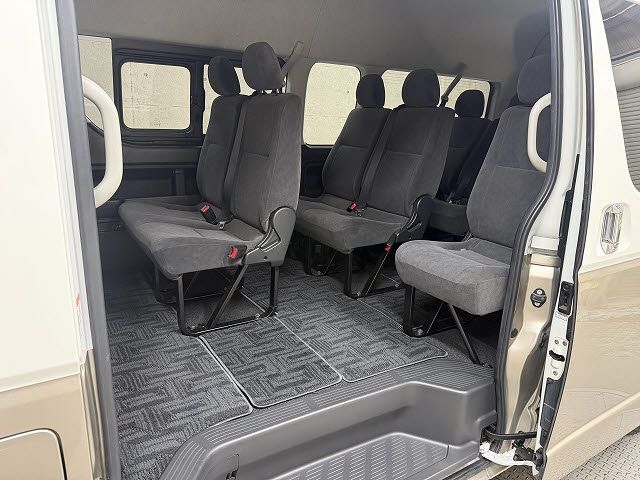 TOYOTA HIACE WAGON 2017 Image 31