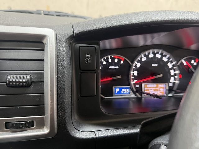 TOYOTA HIACE WAGON 2017 Image 31