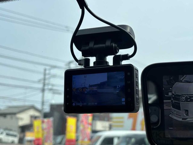 NISSAN SERENA  S-HYBRID 2017 Image 31