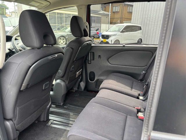 NISSAN SERENA  S-HYBRID 2017 Image 31