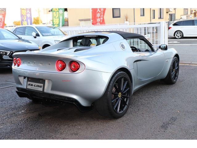 LOTUS ELISE 2017 Image 31