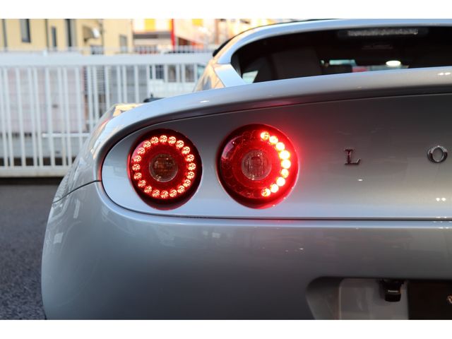 LOTUS ELISE 2017 Image 31