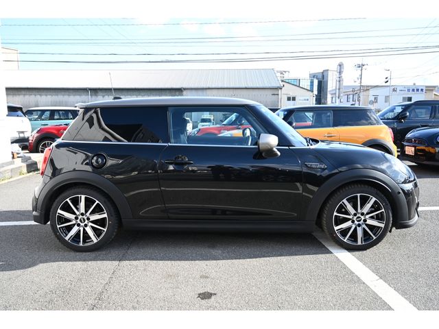 BMW MINI COOPER S 2023 Image 31