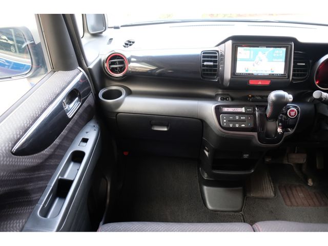 HONDA N BOX CUSTOM 2014 Image 31