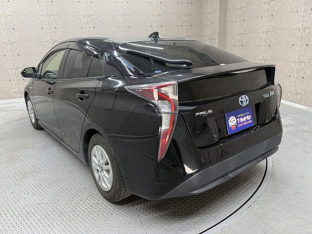 TOYOTA PRIUS 2016 Image 31