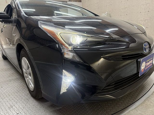 TOYOTA PRIUS 2016 Image 31