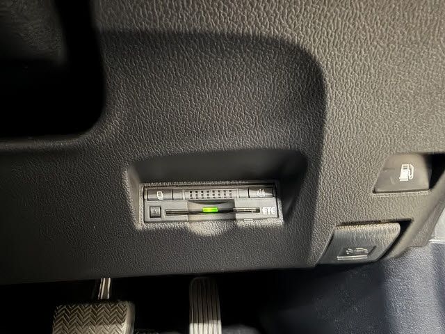 TOYOTA PRIUS 2016 Image 31