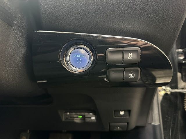 TOYOTA PRIUS 2016 Image 31