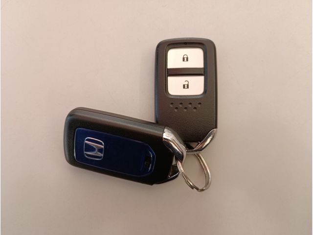 HONDA SHUTTLE HYBRID 2019 Image 31