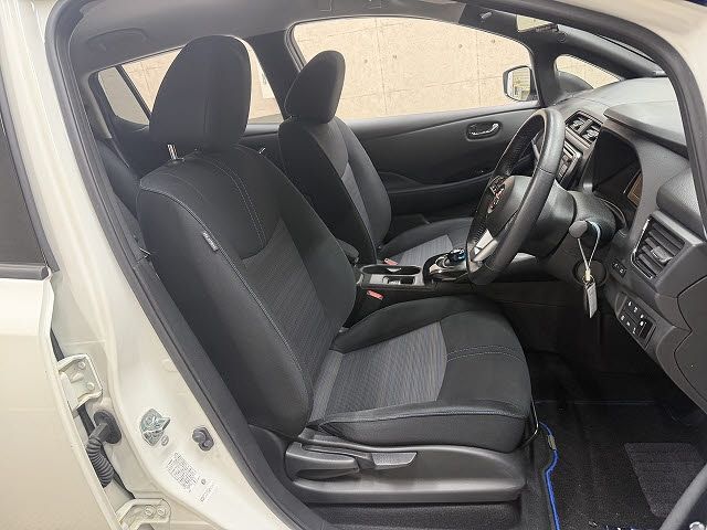 NISSAN LEAF 2019 Image 31