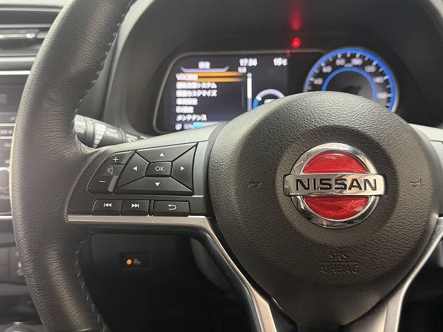 NISSAN LEAF 2019 Image 31