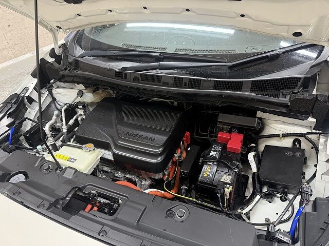 NISSAN LEAF 2019 Image 31