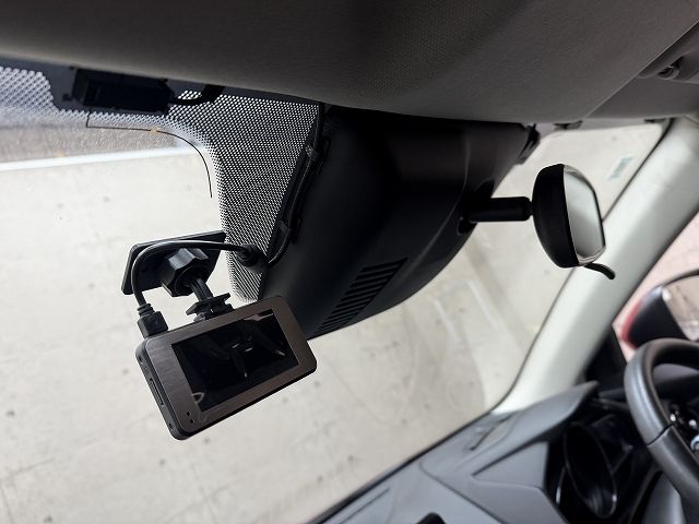 MAZDA DEMIO 2017 Image 31