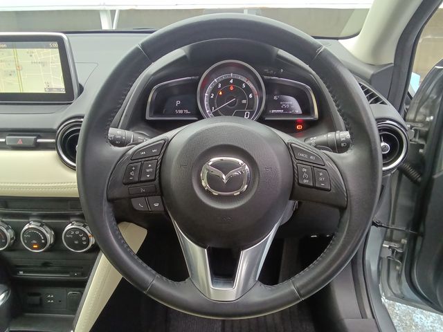 MAZDA DEMIO 2015 Image 31