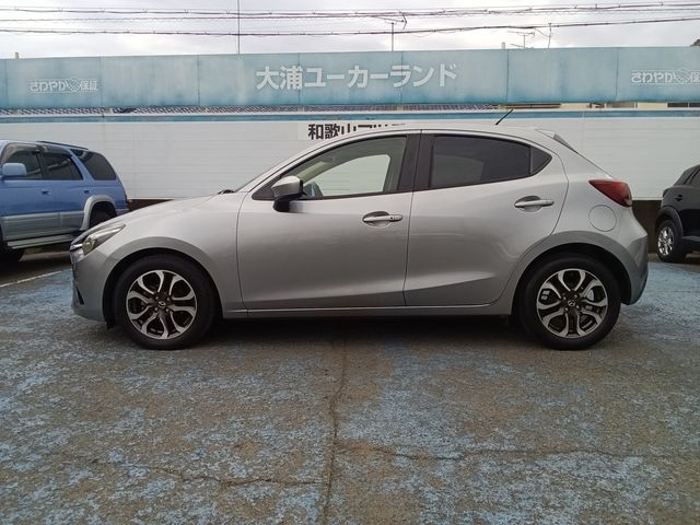 MAZDA DEMIO 2015 Image 31