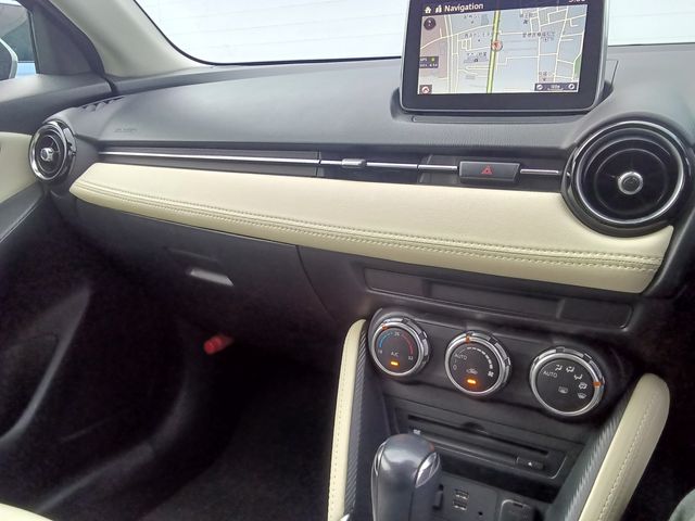 MAZDA DEMIO 2015 Image 31