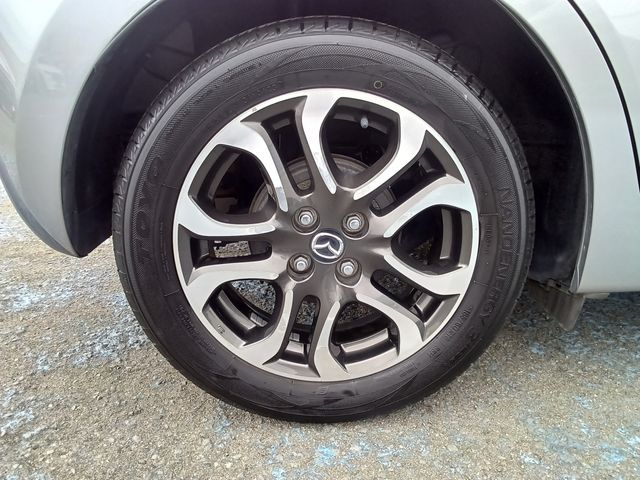 MAZDA DEMIO 2015 Image 31