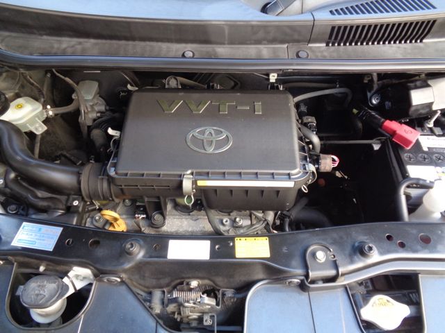 TOYOTA BB 2011 Image 31