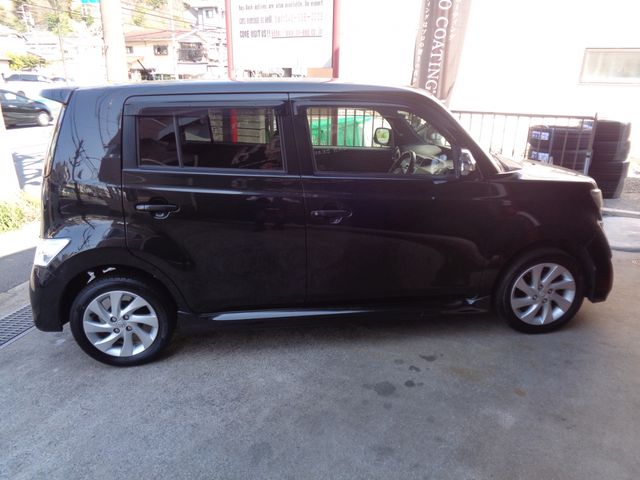 TOYOTA BB 2011 Image 31