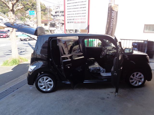 TOYOTA BB 2011 Image 31