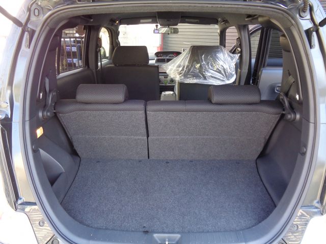 TOYOTA BB 2011 Image 31