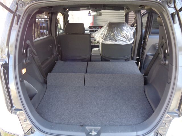 TOYOTA BB 2011 Image 31