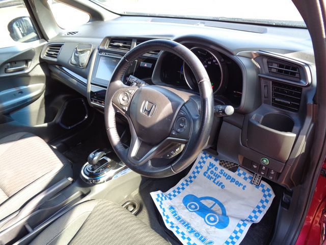 HONDA FIT HYBRID 4WD 2018 Image 31