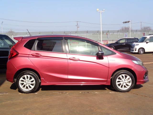 HONDA FIT HYBRID 4WD 2018 Image 31