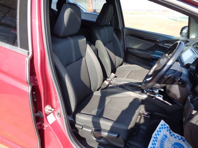 HONDA FIT HYBRID 4WD 2018 Image 31