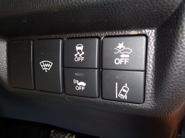 HONDA FIT HYBRID 4WD 2018 Image 31