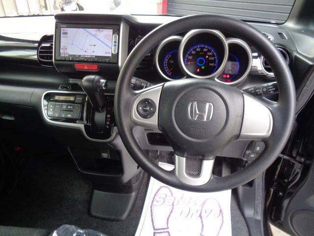 HONDA N BOX CUSTOM 2015 Image 31